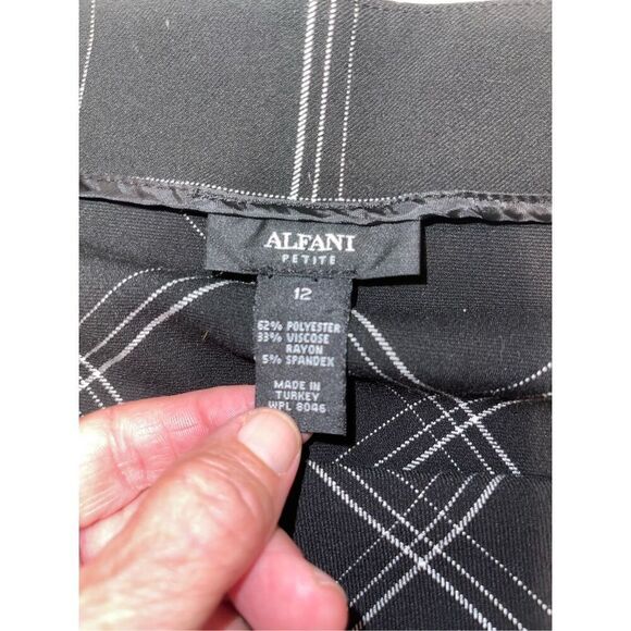 Alfani Womens Pencil Cut Straight Skirt Black Pull On Abstract Size 12 Petite A3 - Picture 3 of 6